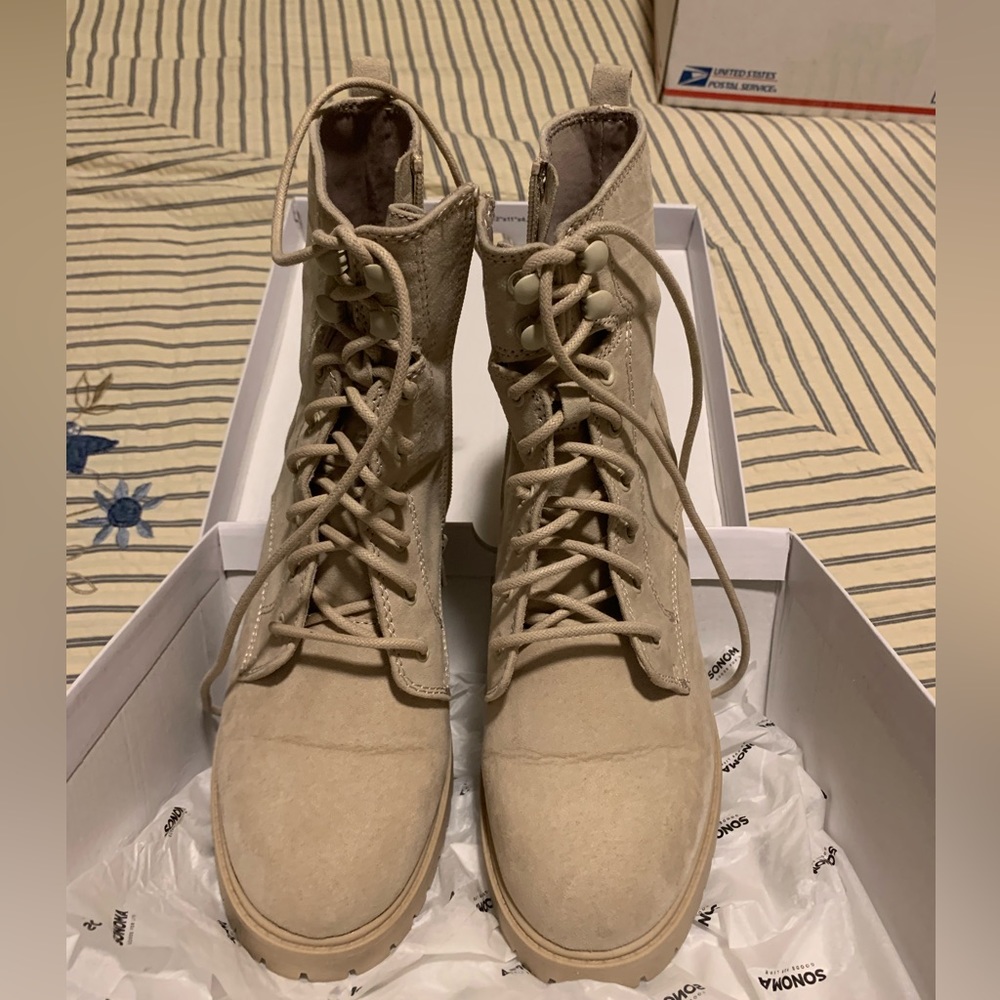 Sonoma (Kohls) cream combat boots
